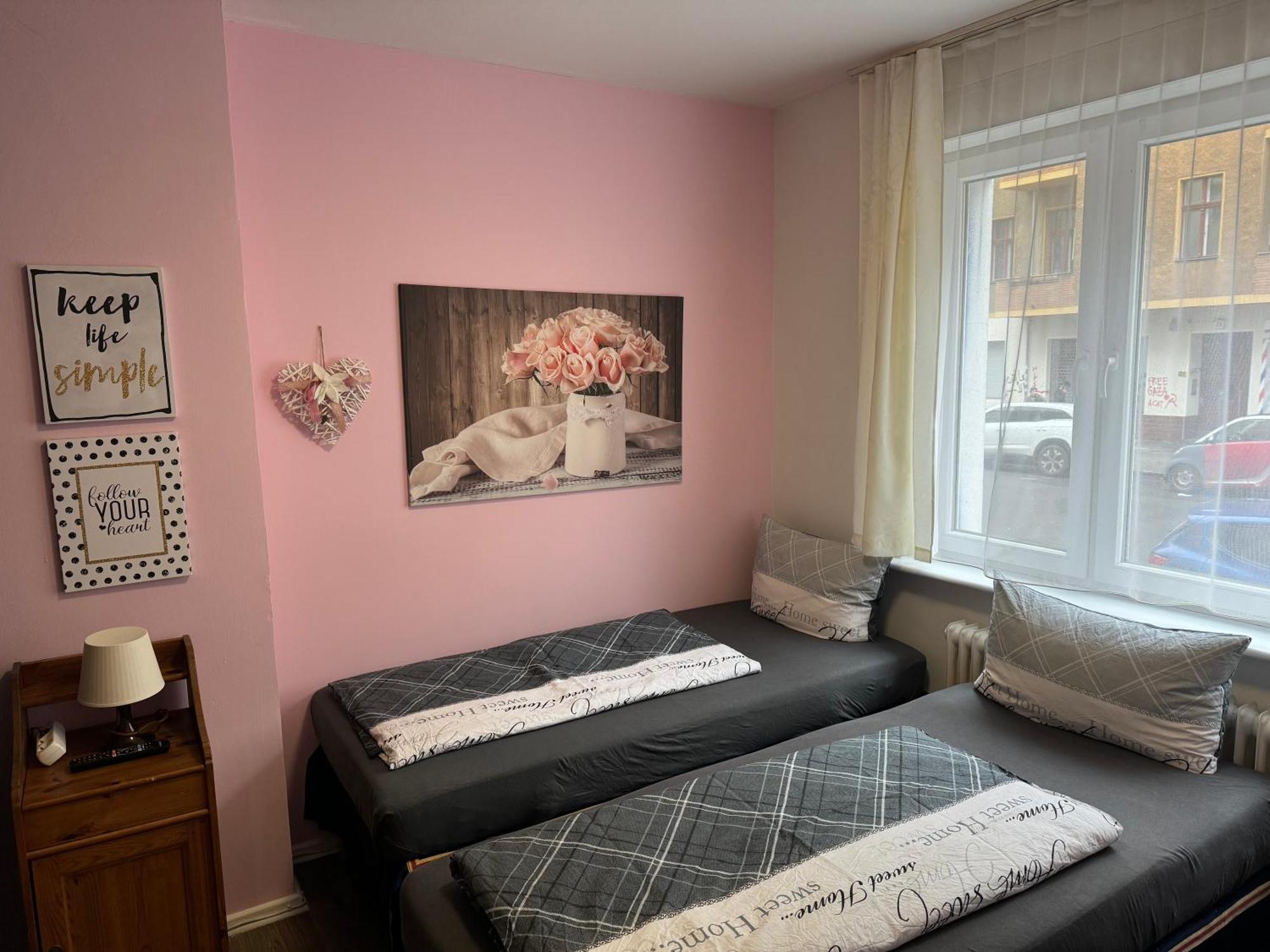 Berlin Pur - Wohnung Fuer Bis Zu 12 Personen Exterior photo